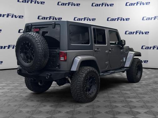 2017 Jeep Wrangler Unlimited Sahara