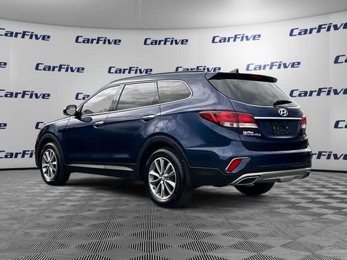 2017 Hyundai SANTA FE SE