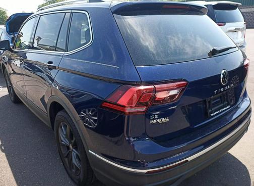 Atlantic Blue Metallic 2022 Volkswagen Tiguan 2.0T SE