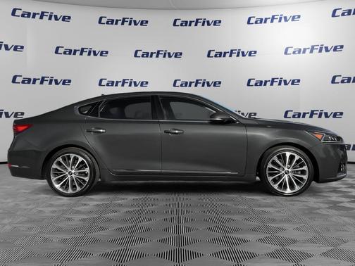 2018 Kia Cadenza Technology