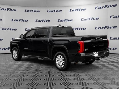 Midnight Black Metallic 2024 Toyota Tundra SR5