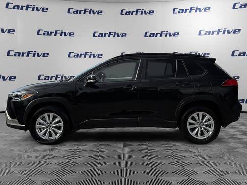 2023 Toyota Corolla Cross LE