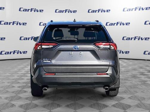 2020 Toyota RAV4 Hybrid XLE