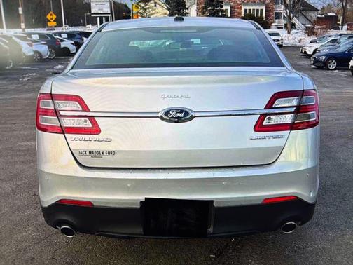 2019 Ford Taurus Limited