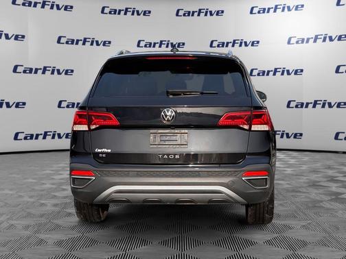 2024 Volkswagen Taos 1.5T SE