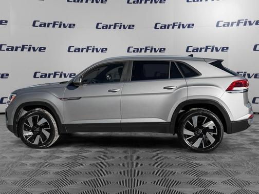 2025 Volkswagen Atlas Cross Sport 2.0T SE w/Technology 4MOTION