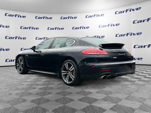 Black 2014 Porsche Panamera 4S