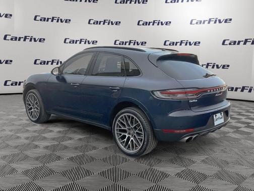 Blue 2020 Porsche Macan Macan