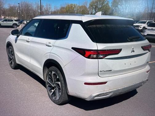 2022 Mitsubishi Outlander SEL