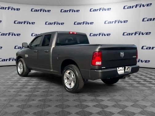 Granite Crystal Metallic Clearcoat 2019 RAM 1500 Express