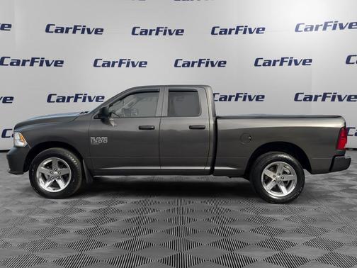Granite Crystal Metallic Clearcoat 2019 RAM 1500 Express