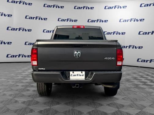 Granite Crystal Metallic Clearcoat 2019 RAM 1500 Express
