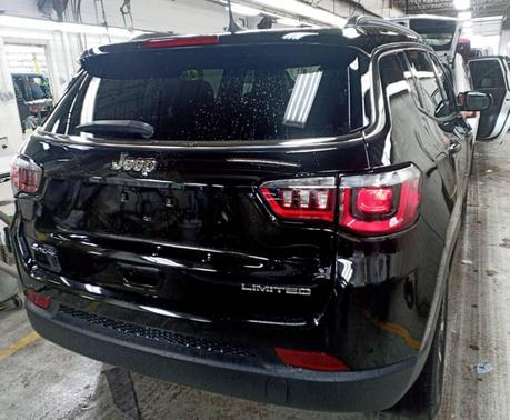 Diamond Black Crystal Pearlcoat 2024 Jeep Compass Limited
