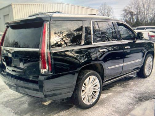 2019 Cadillac Escalade Platinum