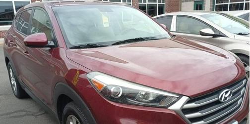 Ruby Wine 2018 Hyundai TUCSON SE