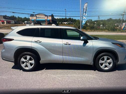 2021 Toyota Highlander LE