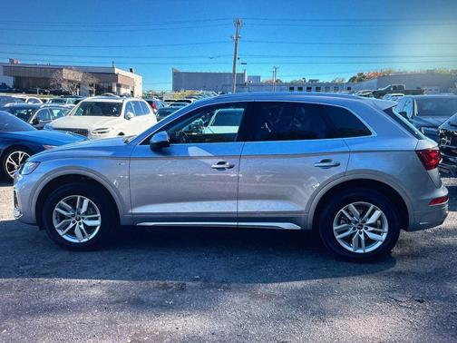 2023 Audi Q5 45 S line Premium