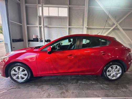 2015 Mazda Mazda3 i Sport
