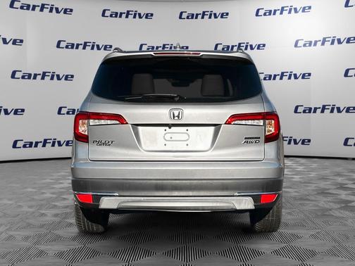 2021 Honda Pilot Touring 8-Passenger