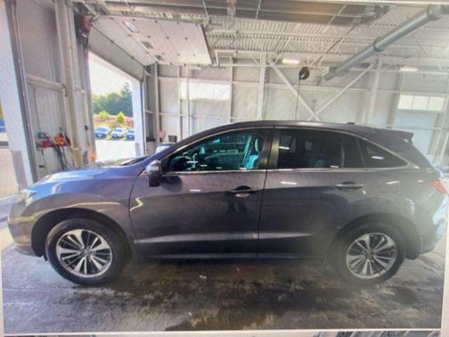 2017 Acura RDX Advance Package
