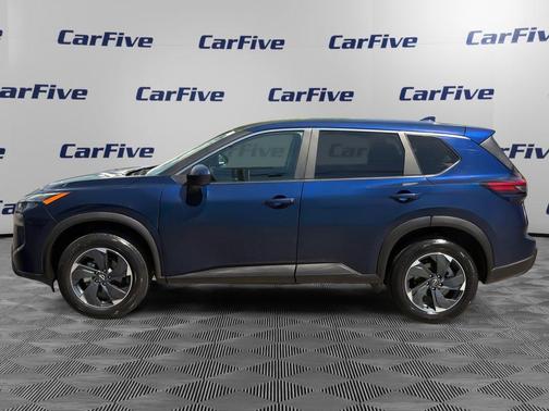 Deep Ocean Blue Pearl 2024 Nissan Rogue SV