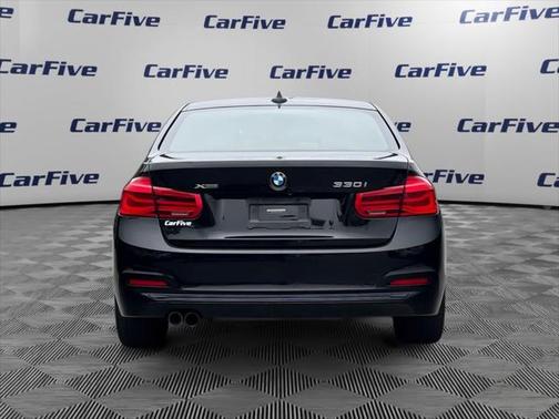 2018 BMW 330 i xDrive