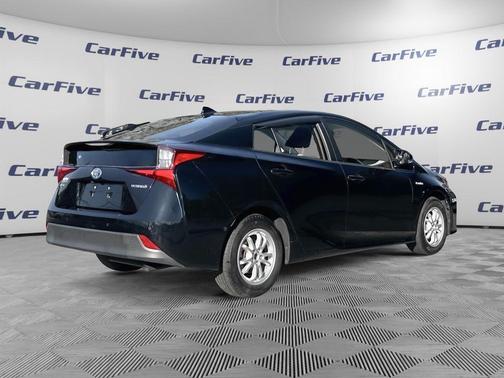 2019 Toyota Prius LE