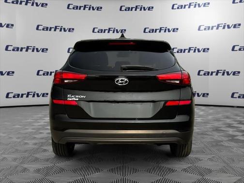 2021 Hyundai TUCSON SE