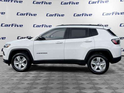 Bright White Clearcoat 2022 Jeep Compass Latitude