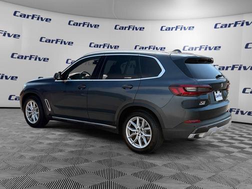Arctic Gray Metallic 2022 BMW X5 xDrive40i