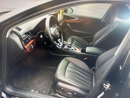 2022 Audi A4 40 Premium Plus
