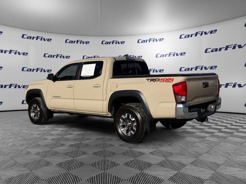 2017 Toyota Tacoma SR5