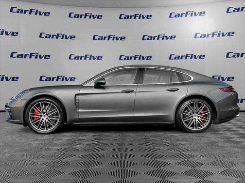 2018 Porsche Panamera Turbo