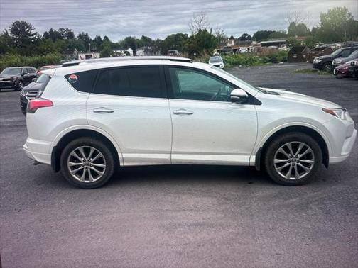 2017 Toyota RAV4 Platinum