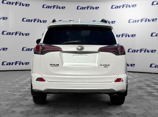 2017 Toyota RAV4 Platinum