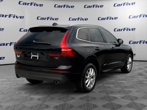 2021 Volvo XC60 T5 Momentum