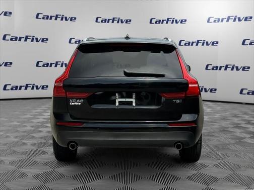 2021 Volvo XC60 T5 Momentum