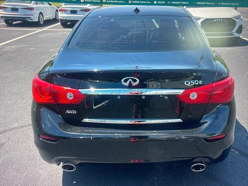 2015 INFINITI Q50 Base