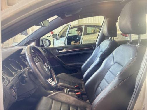 2018 Volkswagen Golf GTI 2.0T S 4-Door