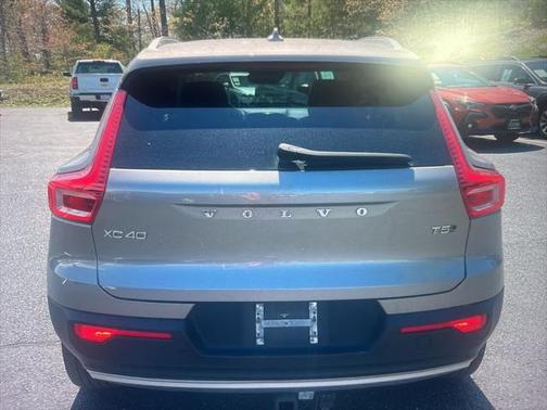2021 Volvo XC40 T5 Inscription