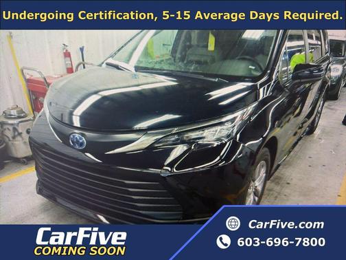 2024 Toyota Sienna LE