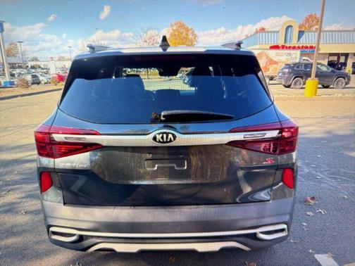 2021 Kia Seltos S