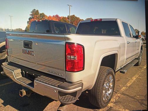 2018 GMC Sierra 2500 Denali