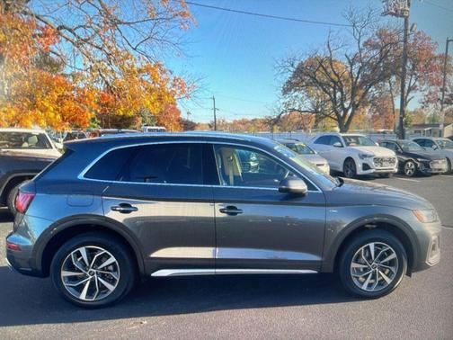2022 Audi Q5 45 S line Premium Plus