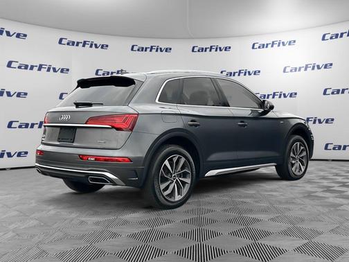 2022 Audi Q5 45 S line Premium Plus