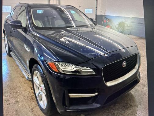 2017 Jaguar F-PACE 35t R-Sport