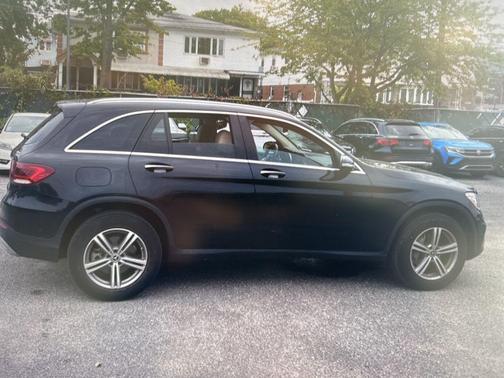 2021 Mercedes-Benz GLC 300 4MATIC