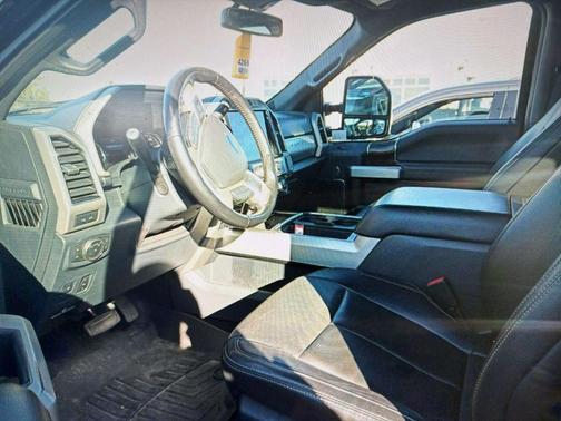 2022 Ford F-350 Lariat