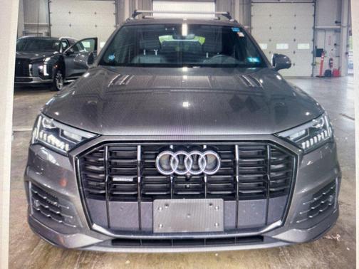 2020 Audi Q7 55 Premium Plus