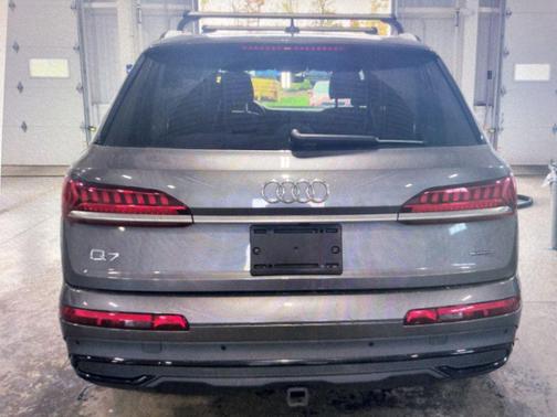 2020 Audi Q7 55 Premium Plus